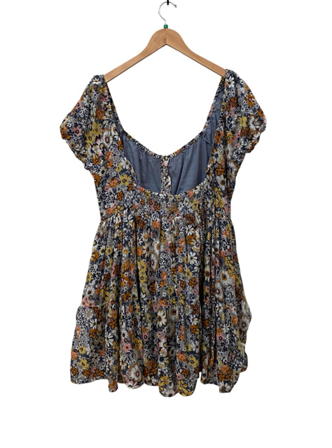 American Eagle Grey Size XL Almost New