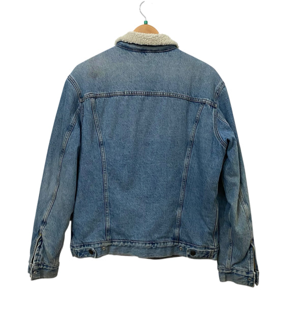 Levis Light Wash Size M Almost New