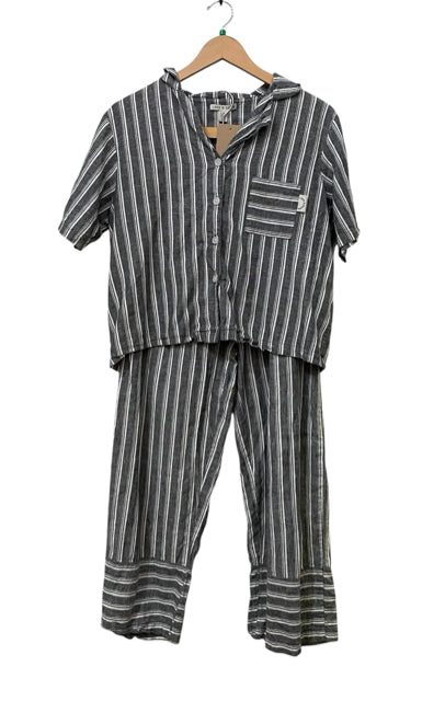 Lake & Dawn Grey Size L Almost New