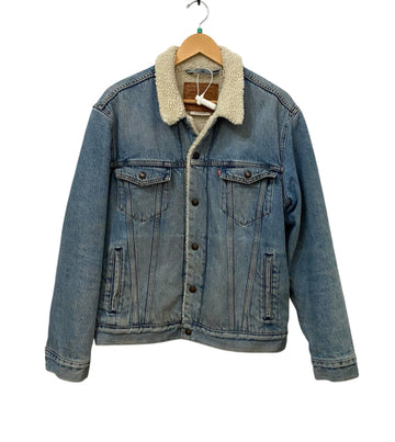 Levis Light Wash Size M Almost New