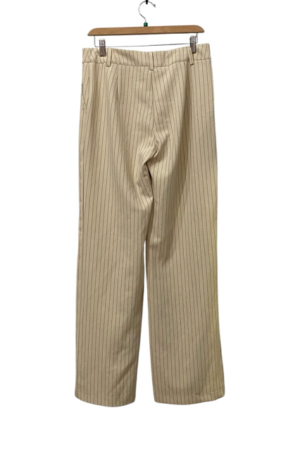 Venderbys Cream Size M Almost New