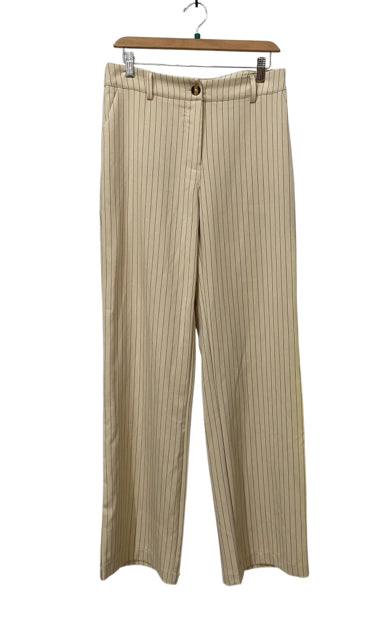 Venderbys Cream Size M Almost New