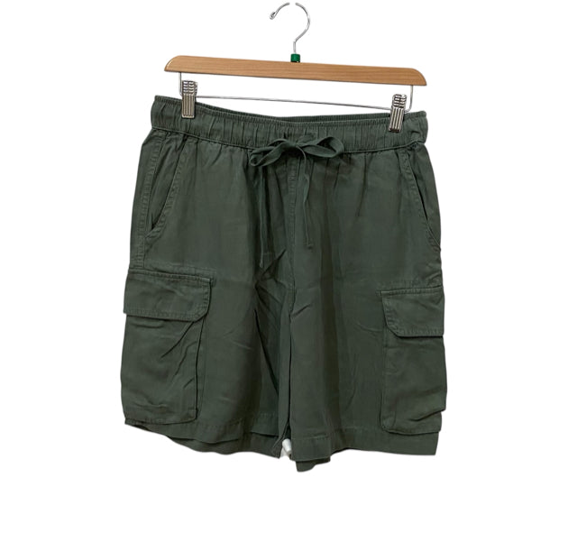 HAZEL & HEART Green Size M Almost New