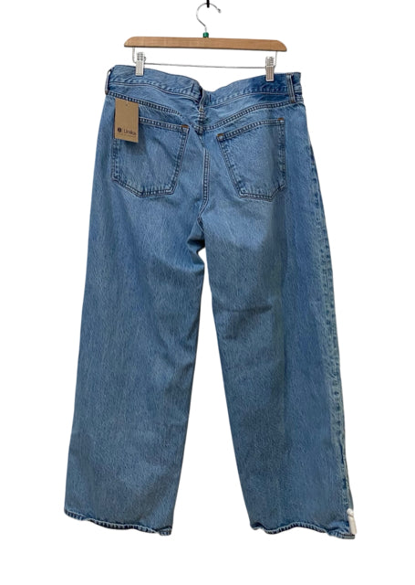 Abercrombie & Fitch Light Wash Size 31 Almost New