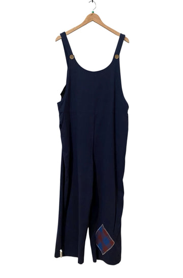 Navy Size M Almost New