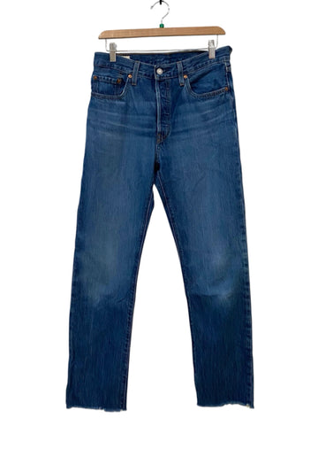 Levis Medium Wash Size 28 Almost New