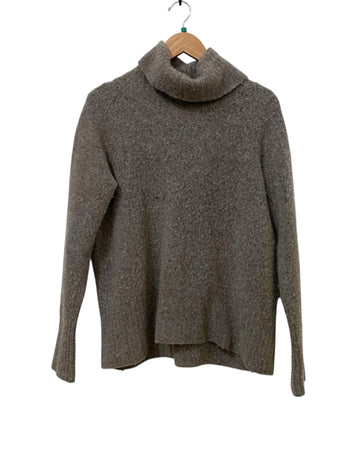 Community Brown Size L Almost New