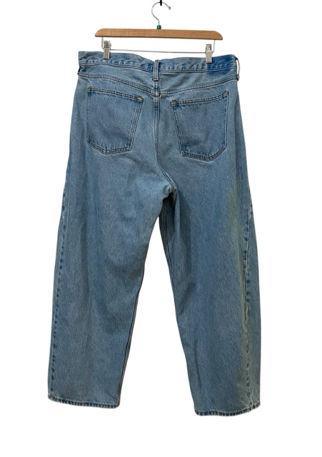 Abercrombie & Fitch Light Wash Size 31 Almost New