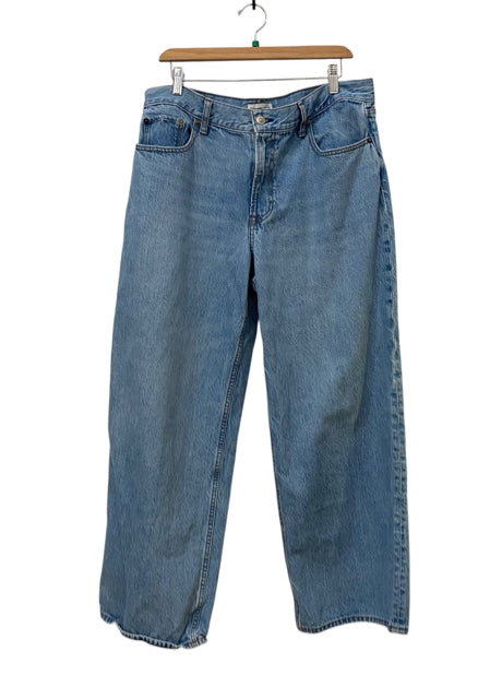 Abercrombie & Fitch Light Wash Size 31 Almost New