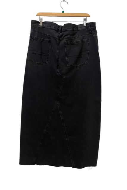 American Eagle Black Size 16 Almost New